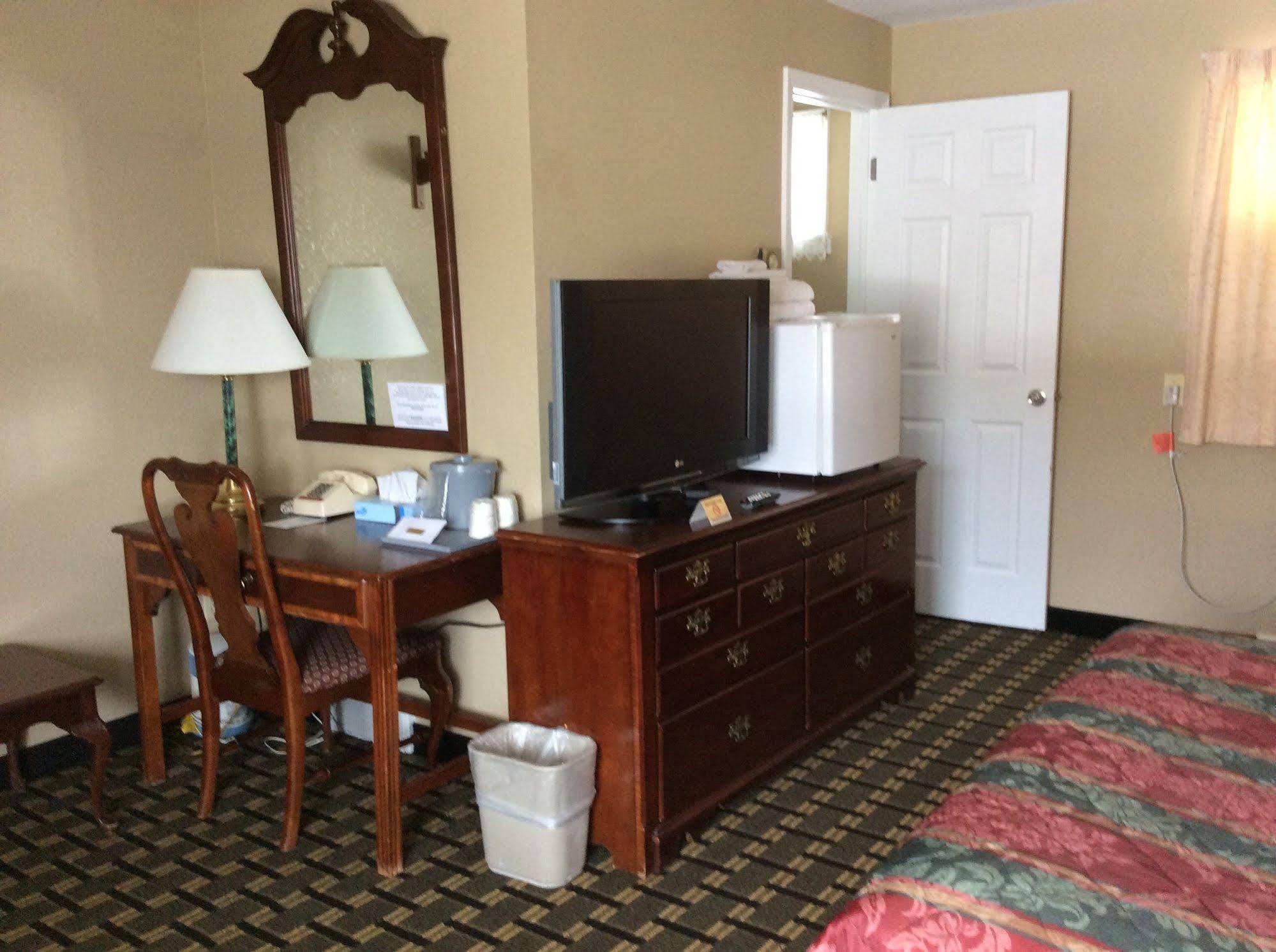 Middlebury Sweets Motel Extérieur photo