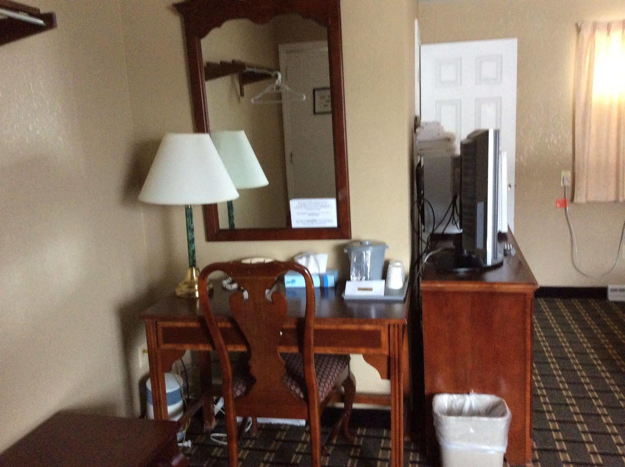 Middlebury Sweets Motel Extérieur photo