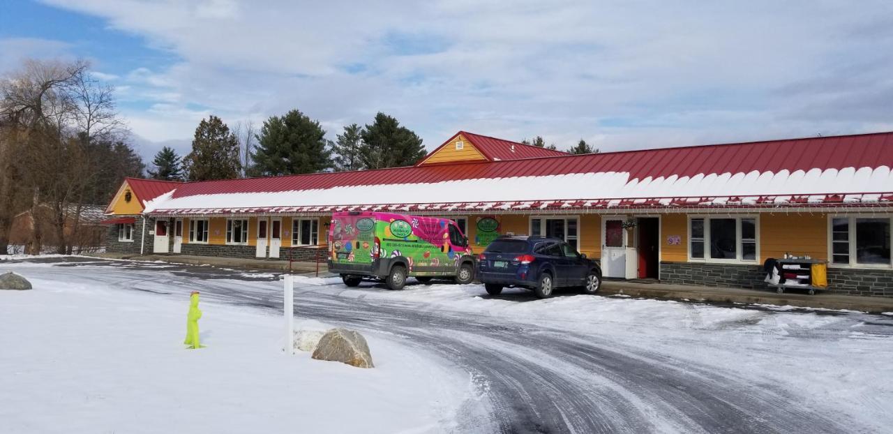 Middlebury Sweets Motel Extérieur photo