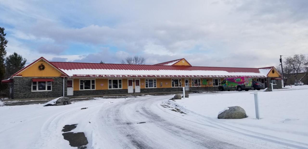 Middlebury Sweets Motel Extérieur photo